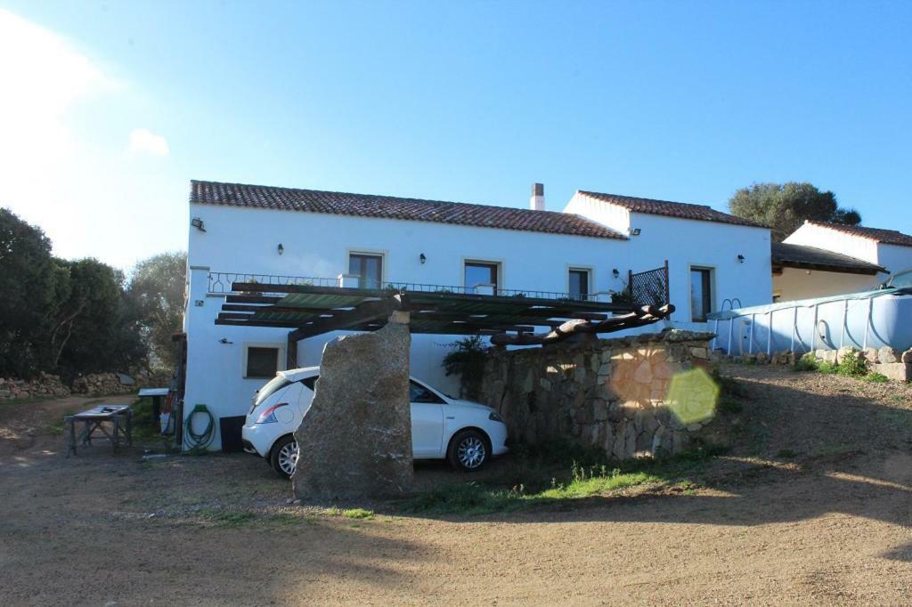 Appartamento L'Albero Magico Nella Campagna Gallurese ซานตา เตเรซา กัลลูรา ภายนอก รูปภาพ